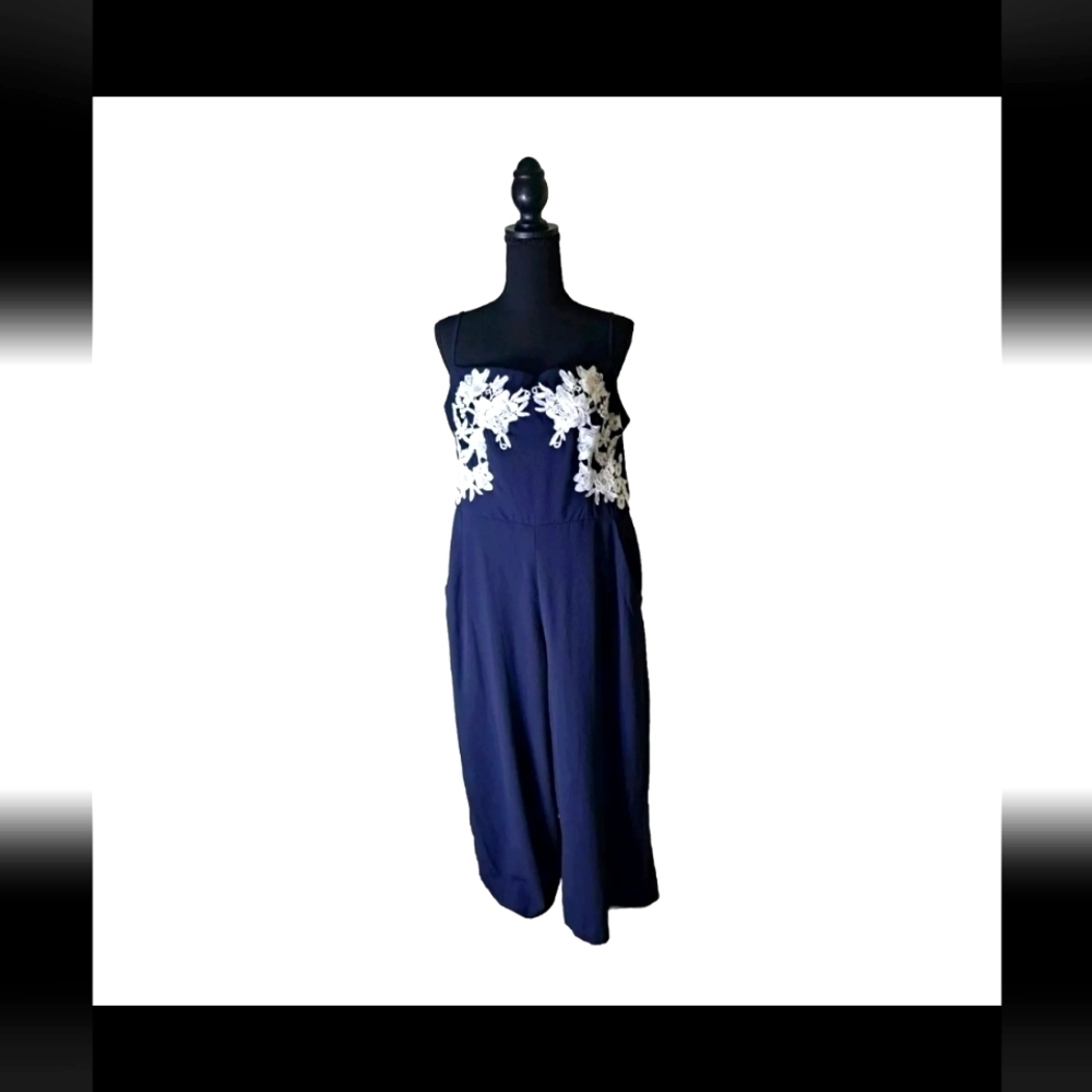 Premier Amour Navy Blue Romper White Floral Embroidery Size 16 Lined NWT B21#12